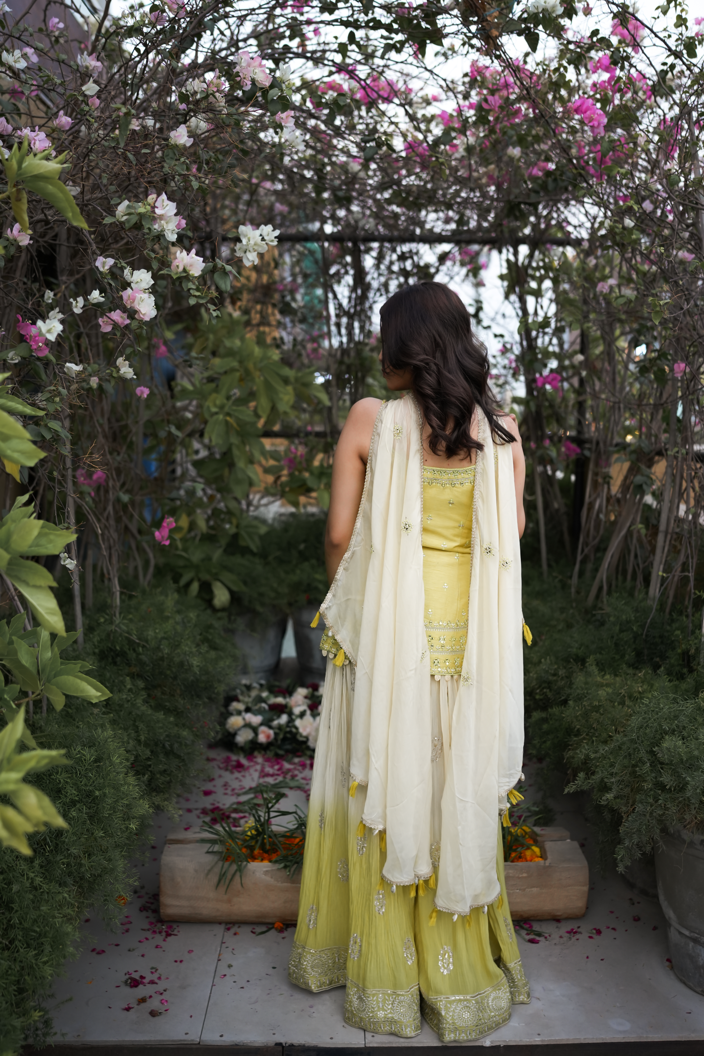 Radiant Yellow Floral Fusion Set